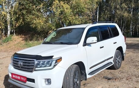 Toyota Land Cruiser 200, 2012 год, 4 000 000 рублей, 3 фотография