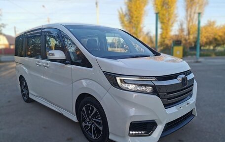 Honda Stepwgn IV, 2021 год, 2 055 000 рублей, 1 фотография