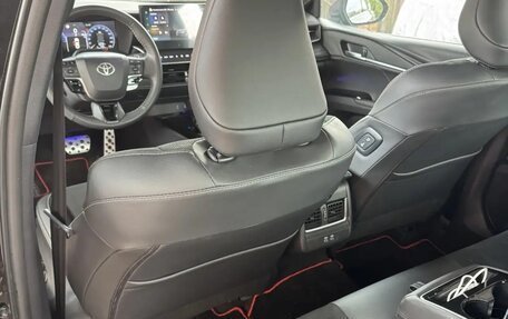 Toyota Camry, 2025 год, 3 850 000 рублей, 12 фотография
