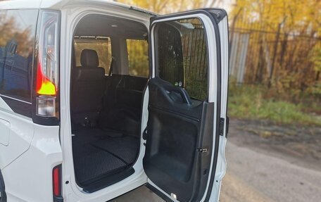 Honda Stepwgn IV, 2021 год, 2 055 000 рублей, 7 фотография