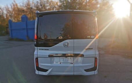 Honda Stepwgn IV, 2021 год, 2 055 000 рублей, 8 фотография
