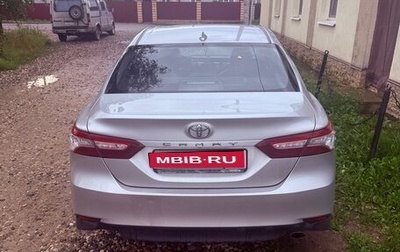 Toyota Camry, 2018 год, 2 800 000 рублей, 1 фотография