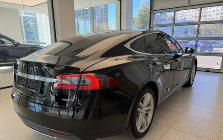 Tesla Model S I, 2014 год, 1 990 000 рублей, 4 фотография