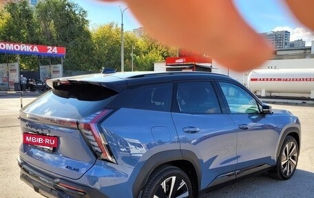 Geely Atlas, 2024 год, 2 850 000 рублей, 2 фотография