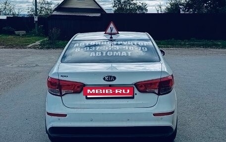 KIA Rio III рестайлинг, 2016 год, 1 100 000 рублей, 2 фотография