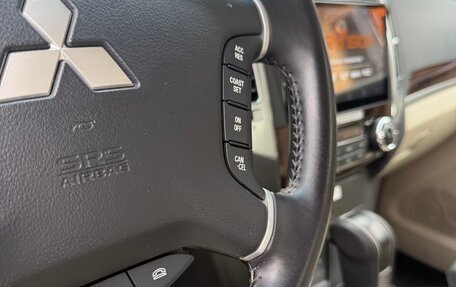 Mitsubishi Pajero IV, 2019 год, 4 850 000 рублей, 10 фотография