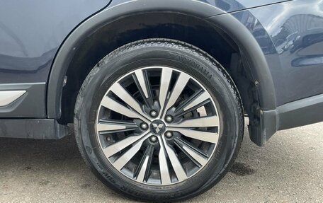Mitsubishi Outlander III рестайлинг 3, 2019 год, 2 649 000 рублей, 9 фотография