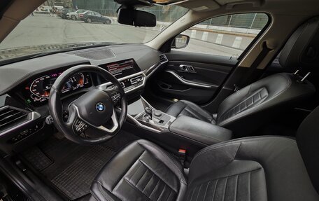 BMW 3 серия, 2019 год, 3 300 000 рублей, 9 фотография