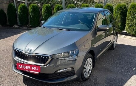 Skoda Rapid II, 2021 год, 2 100 000 рублей, 3 фотография