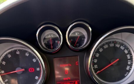 Opel Astra J, 2013 год, 800 000 рублей, 6 фотография