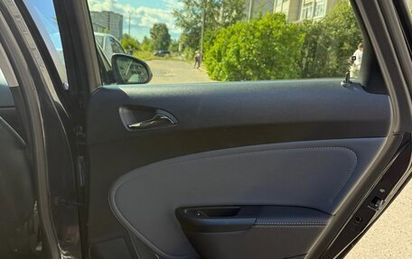 Opel Astra J, 2013 год, 800 000 рублей, 11 фотография