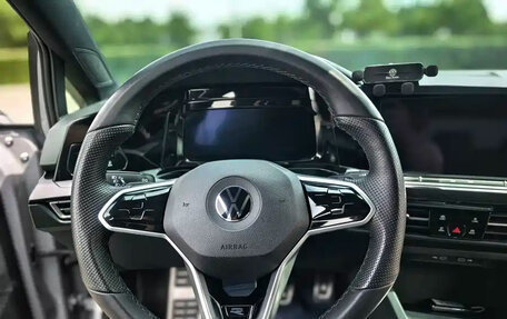 Volkswagen Golf VIII, 2023 год, 2 500 000 рублей, 10 фотография