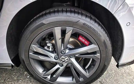 Volkswagen Golf VIII, 2023 год, 2 500 000 рублей, 13 фотография