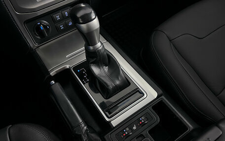 Toyota Land Cruiser Prado 150 рестайлинг 2, 2020 год, 5 997 000 рублей, 15 фотография