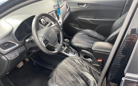 Hyundai Solaris II рестайлинг, 2017 год, 1 050 000 рублей, 7 фотография