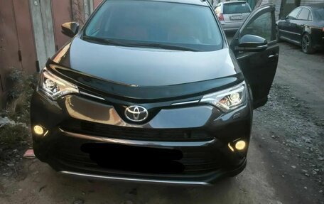 Toyota RAV4, 2019 год, 3 680 000 рублей, 3 фотография