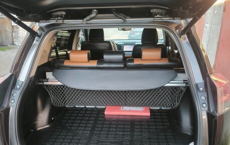 Toyota RAV4, 2019 год, 3 680 000 рублей, 14 фотография