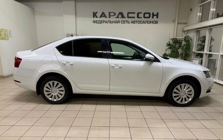 Skoda Octavia, 2018 год, 1 699 000 рублей, 6 фотография
