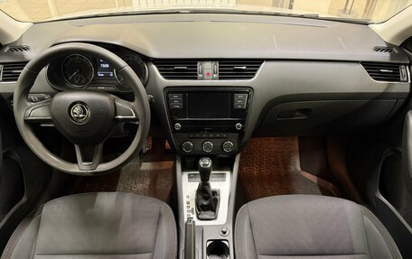 Skoda Octavia, 2018 год, 1 699 000 рублей, 8 фотография