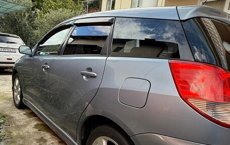 Toyota Matrix, 2004 год, 670 000 рублей, 8 фотография