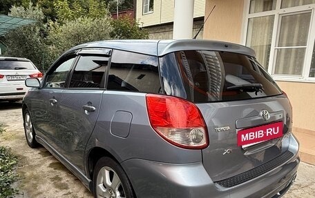 Toyota Matrix, 2004 год, 670 000 рублей, 4 фотография