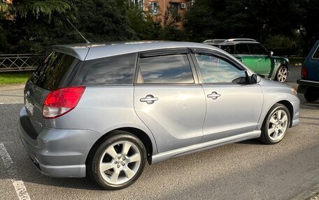 Toyota Matrix, 2004 год, 670 000 рублей, 24 фотография