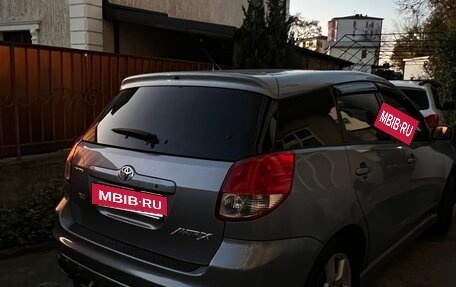 Toyota Matrix, 2004 год, 670 000 рублей, 27 фотография