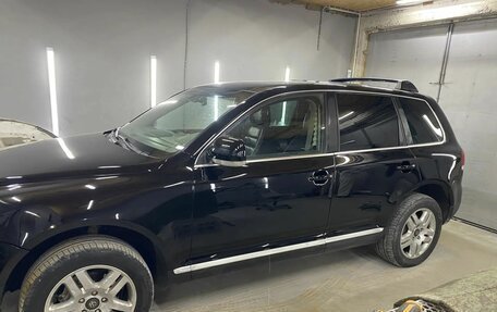 Volkswagen Touareg III, 2005 год, 730 000 рублей, 9 фотография