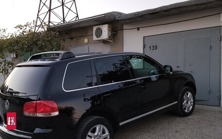 Volkswagen Touareg III, 2005 год, 730 000 рублей, 8 фотография