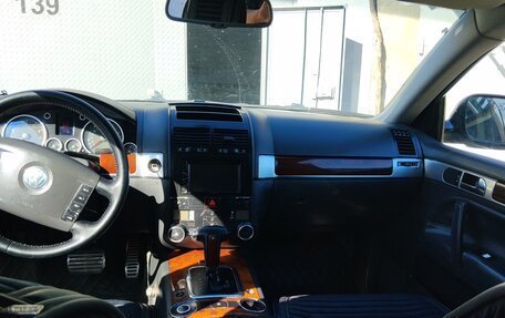 Volkswagen Touareg III, 2005 год, 730 000 рублей, 20 фотография