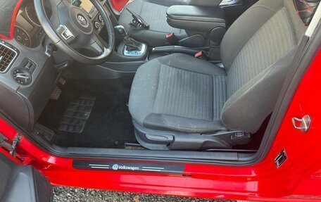 Volkswagen Polo VI (EU Market), 2011 год, 800 000 рублей, 5 фотография