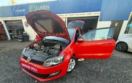 Volkswagen Polo VI (EU Market), 2011 год, 800 000 рублей, 7 фотография