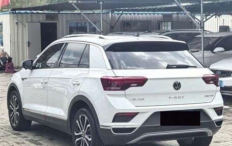 Volkswagen T-Roc I, 2023 год, 1 150 000 рублей, 6 фотография