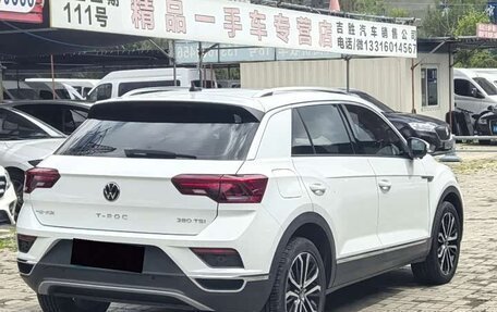 Volkswagen T-Roc I, 2023 год, 1 150 000 рублей, 4 фотография