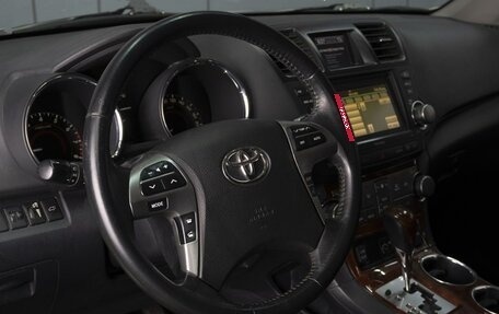 Toyota Highlander III, 2010 год, 2 180 000 рублей, 12 фотография