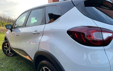 Renault Kaptur I рестайлинг, 2019 год, 1 890 000 рублей, 4 фотография