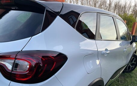 Renault Kaptur I рестайлинг, 2019 год, 1 890 000 рублей, 8 фотография