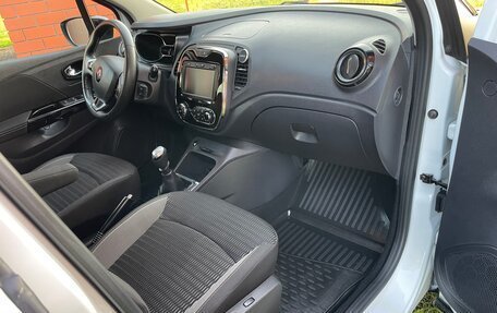 Renault Kaptur I рестайлинг, 2019 год, 1 890 000 рублей, 24 фотография