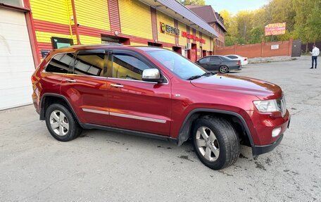 Jeep Grand Cherokee, 2011 год, 2 200 000 рублей, 3 фотография