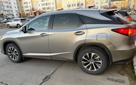 Lexus RX IV рестайлинг, 2019 год, 6 000 000 рублей, 3 фотография
