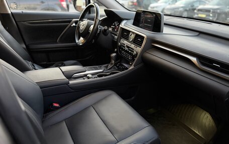 Lexus RX IV рестайлинг, 2019 год, 6 000 000 рублей, 20 фотография