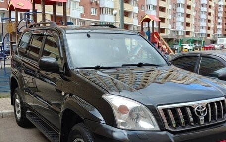 Toyota Land Cruiser Prado 120 рестайлинг, 2006 год, 2 100 000 рублей, 3 фотография
