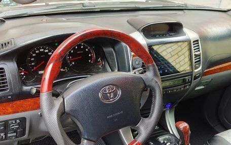 Toyota Land Cruiser Prado 120 рестайлинг, 2006 год, 2 100 000 рублей, 15 фотография