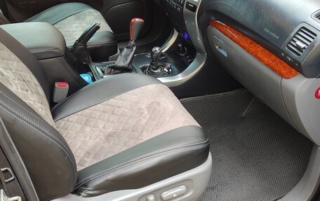Toyota Land Cruiser Prado 120 рестайлинг, 2006 год, 2 100 000 рублей, 16 фотография