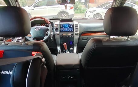 Toyota Land Cruiser Prado 120 рестайлинг, 2006 год, 2 100 000 рублей, 19 фотография