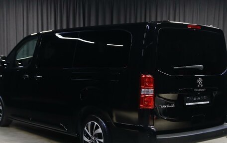Peugeot Traveller I, 2018 год, 2 499 000 рублей, 4 фотография