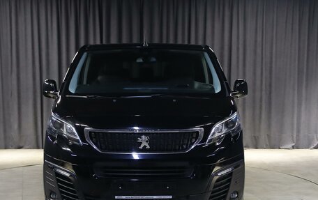 Peugeot Traveller I, 2018 год, 2 499 000 рублей, 15 фотография