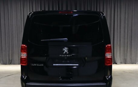 Peugeot Traveller I, 2018 год, 2 499 000 рублей, 16 фотография