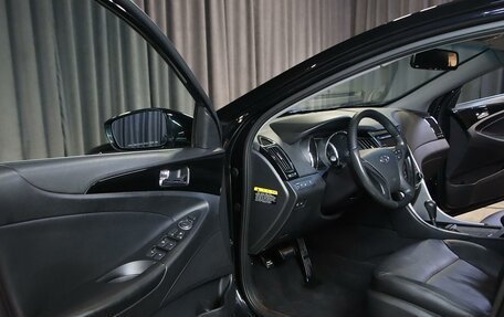 Hyundai Sonata VI, 2011 год, 999 000 рублей, 8 фотография