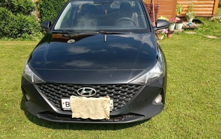Hyundai Solaris II рестайлинг, 2020 год, 1 300 000 рублей, 6 фотография